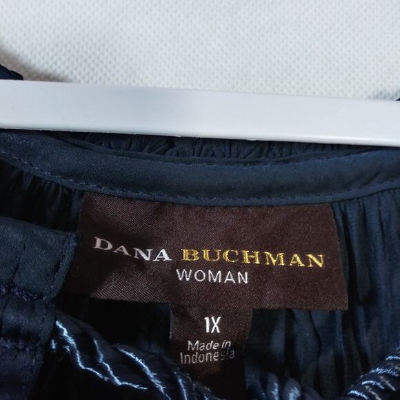Dana Buchman Navy Blue Crinkle Short Sleeve Button Front Blouse Tie Neck Size 1X - Picture 5 of 7